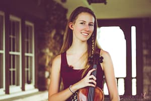 Elizabeth Mae is a Colorado violinist